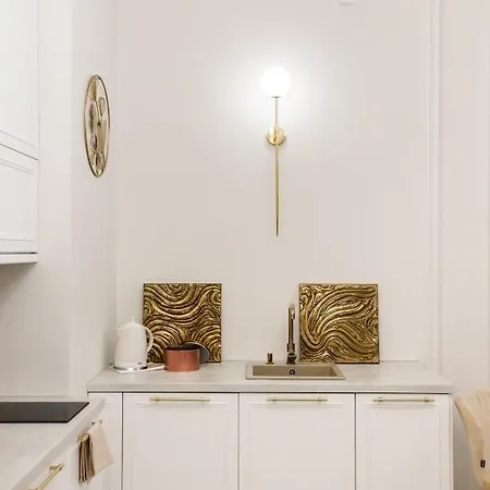 Apartamento New Praga Ladies' & Gentlemen's By Bookinghost