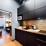 New Praga Ladies' & Gentlemen's By Bookinghost Appartement *