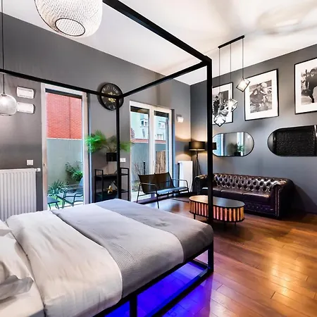 New Praga Ladies' & Gentlemen's Апартаменты *