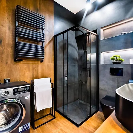 New Praga Ladies' & Gentlemen's By Bookinghost * Warszawa