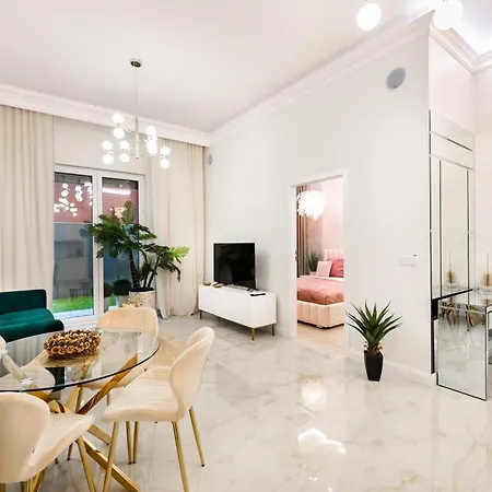 New Praga Ladies' & Gentlemen's By Bookinghost Lägenhet Warszawa