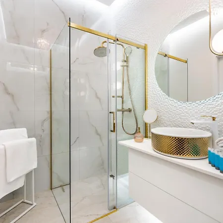 New Praga Ladies' & Gentlemen's By Bookinghost * Warszawa