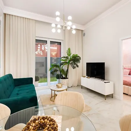 New Praga Ladies' & Gentlemen's By Bookinghost Lägenhet