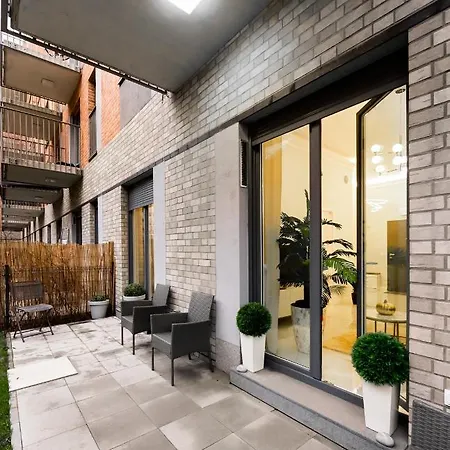 New Praga Ladies' & Gentlemen's By Bookinghost Διαμέρισμα