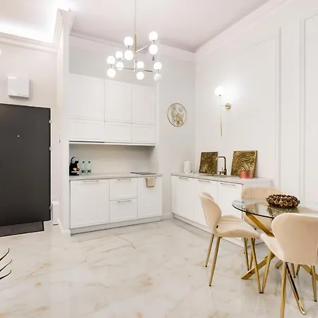 New Praga Ladies' & Gentlemen's By Bookinghost * Warszawa