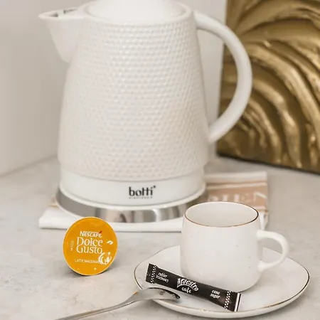 New Praga Ladies' & Gentlemen's By Bookinghost *