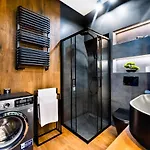 New Praga Ladies' & Gentlemen's By Bookinghost * Varşova